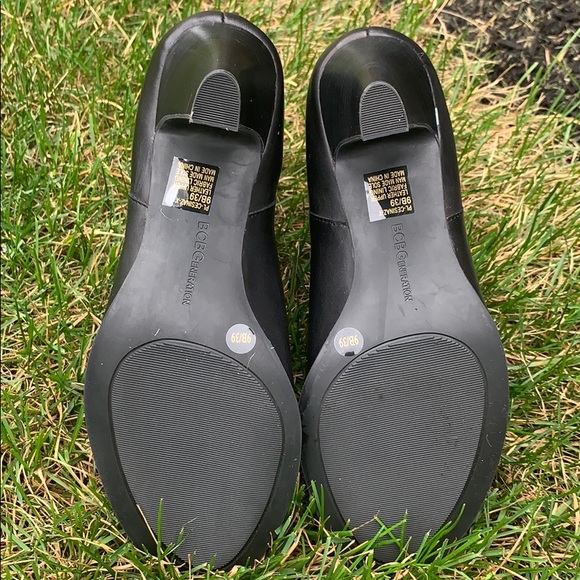 BCBGeneration black booties - Picture 6 of 8